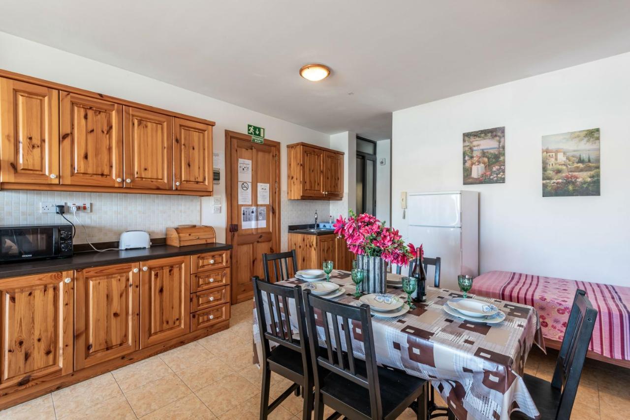 Harbour Lights Seafront 2 Bedroom Apartments With Panoramic Sea Views - By Getawaysmalta St. Paul's Bay Dış mekan fotoğraf